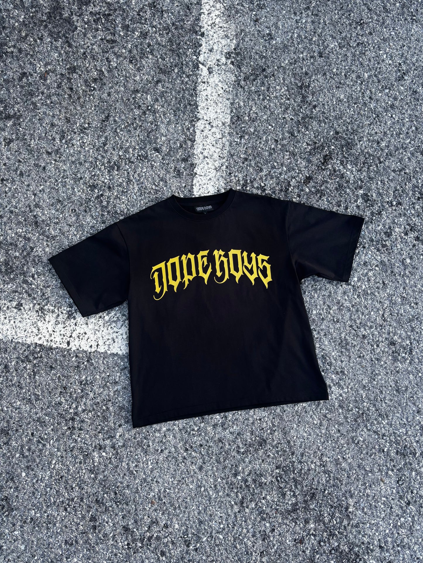 DBS BLACK YELLOW TEE