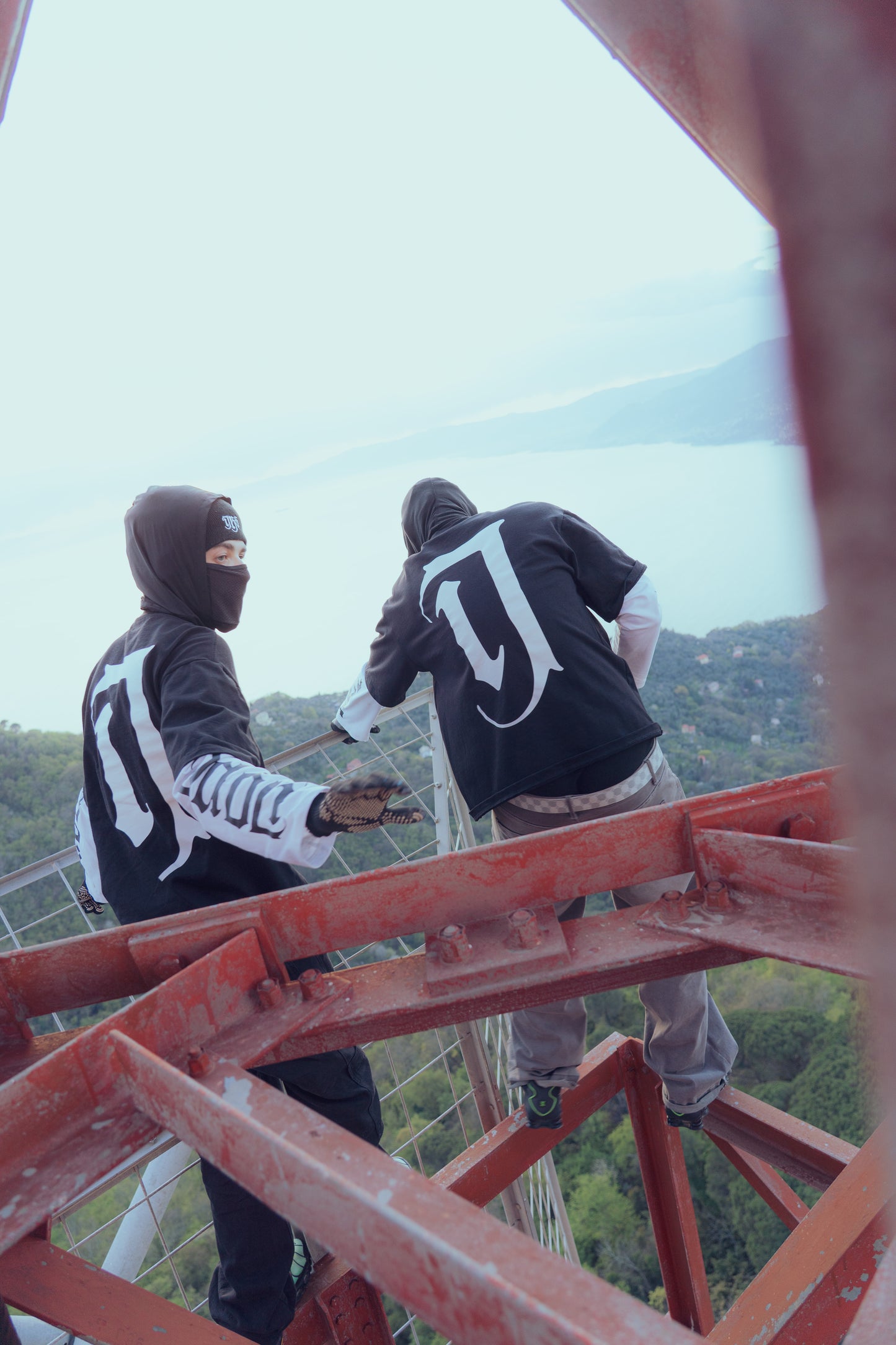 DBS BW LONGSLEEVE